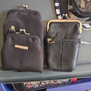 Buxton Black C and Wristlet Set